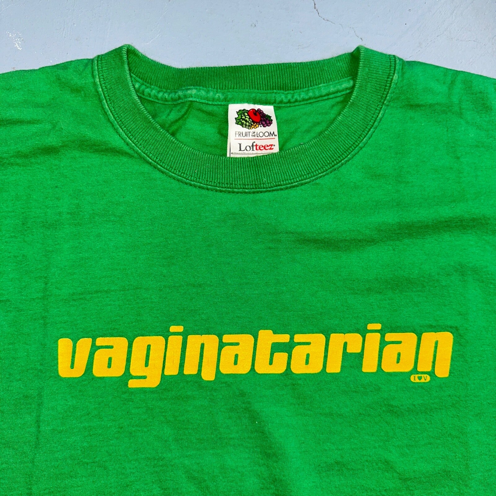 Vaginatarian VTG T Shirt Funny Adult Content Love Sexy Hot Girl Green Skate Punk