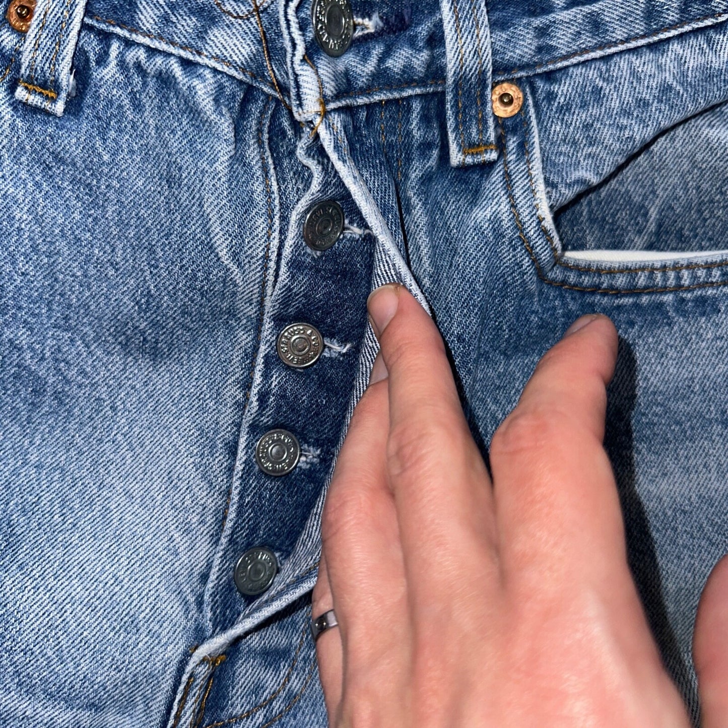 Levis 501 Vintage 80s USA XX Straight Leg Jeans Blue Light Wash 32x33 Act 29x27