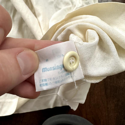 vtg Forge Munsingwear White 70s Shirt poly disco buttons cool white basic 60s