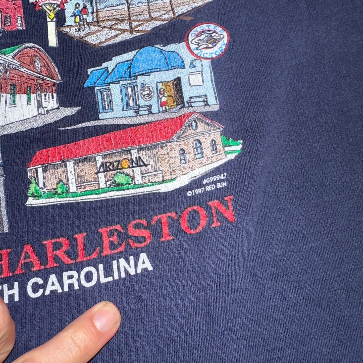 Charleston North Carolina VTG T Shirt Pubs Bar Hopping Drinking Alcohol Y2K