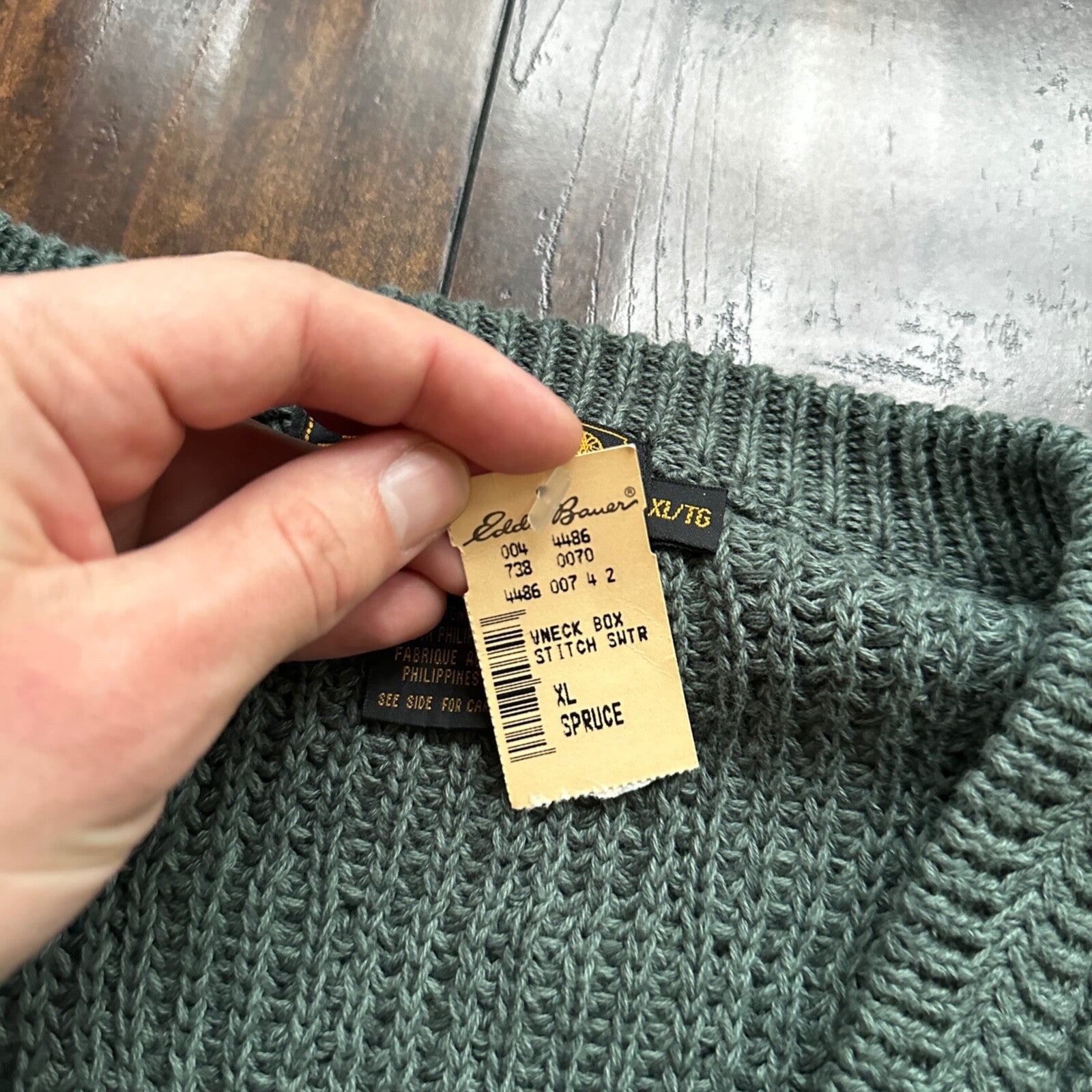 VTG Eddie Bauer Chunky Outdoor Green Knit Sweater M 90s Preppy Cardigan V Neck