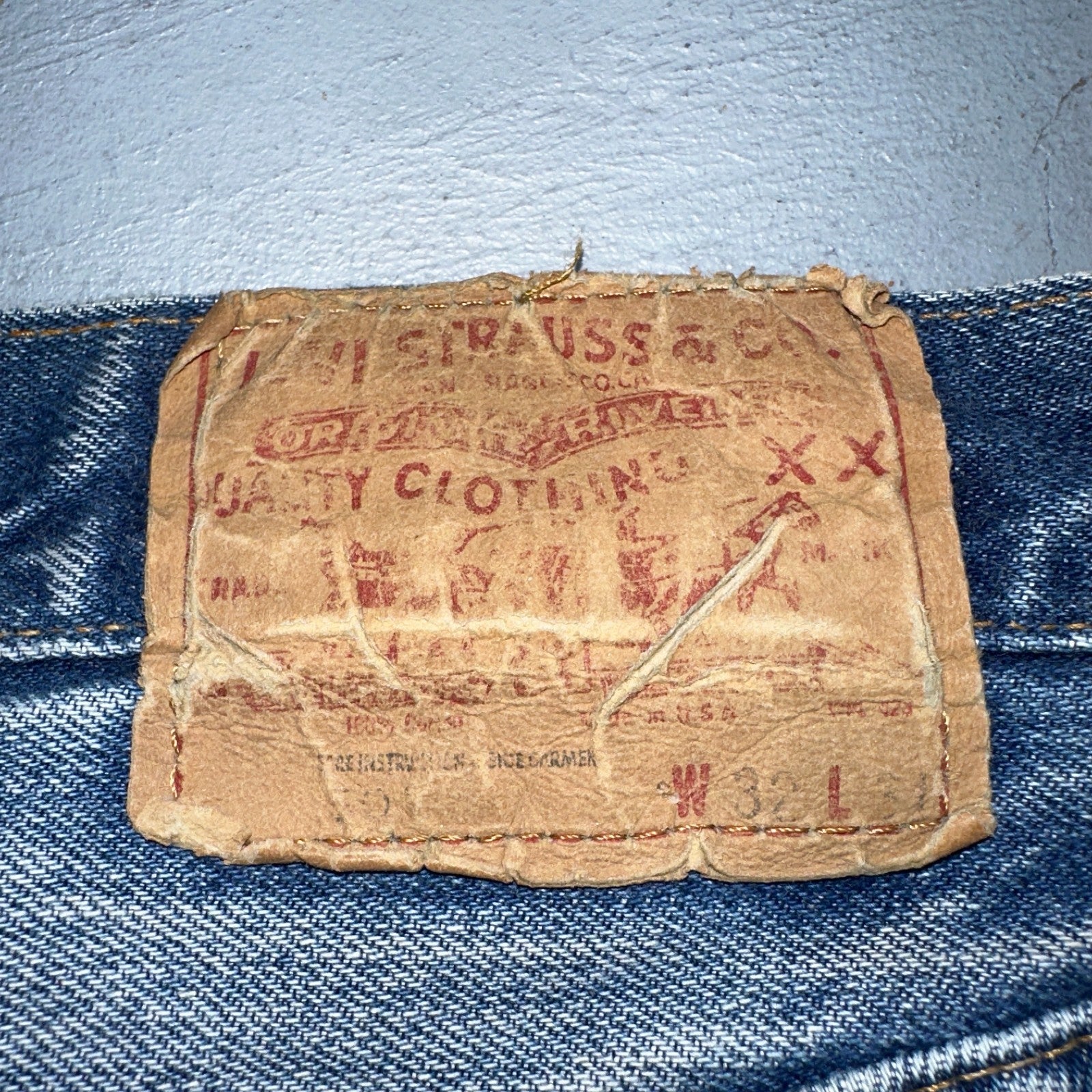 Levis 501 Vintage 80s Redline Selvedge USA XX Jeans Light Wash 32x31 Act 29x27