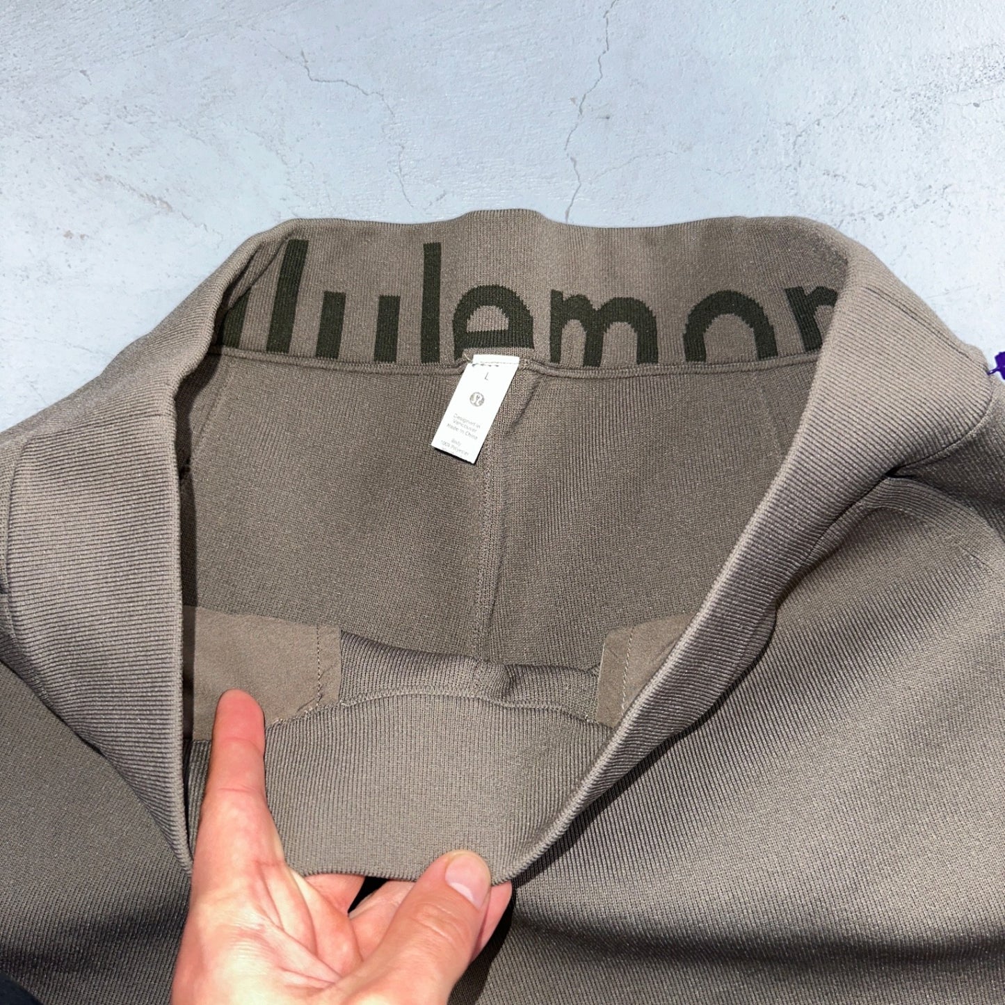 Lululemon Beige Brown Pants Work Pants Women’s Size L Tech Crop Yoga