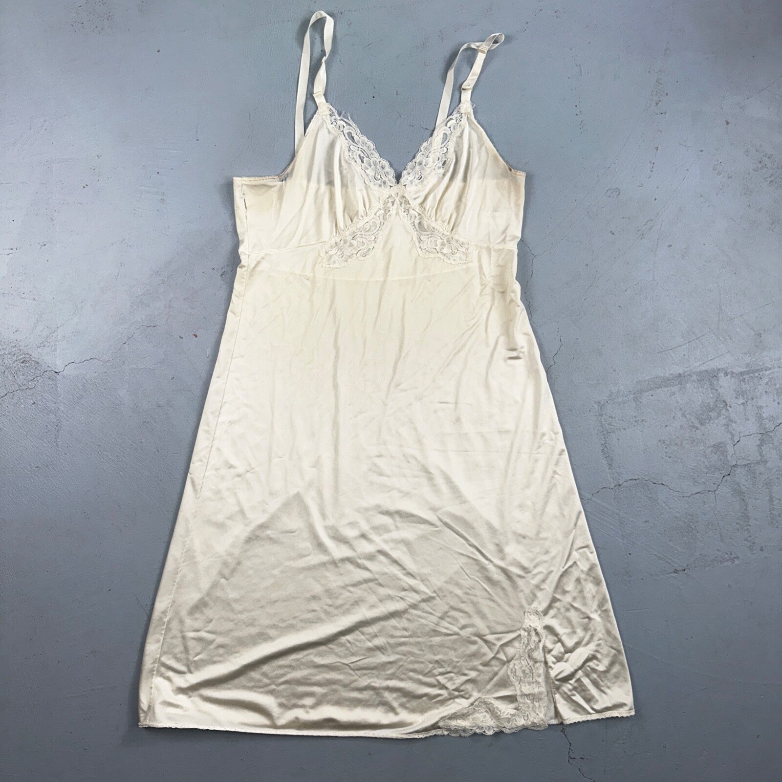 Vintage 1970s Shadow Lingerie Slip Dress Sleepwear Full Sweep Nightgown Lace 70s