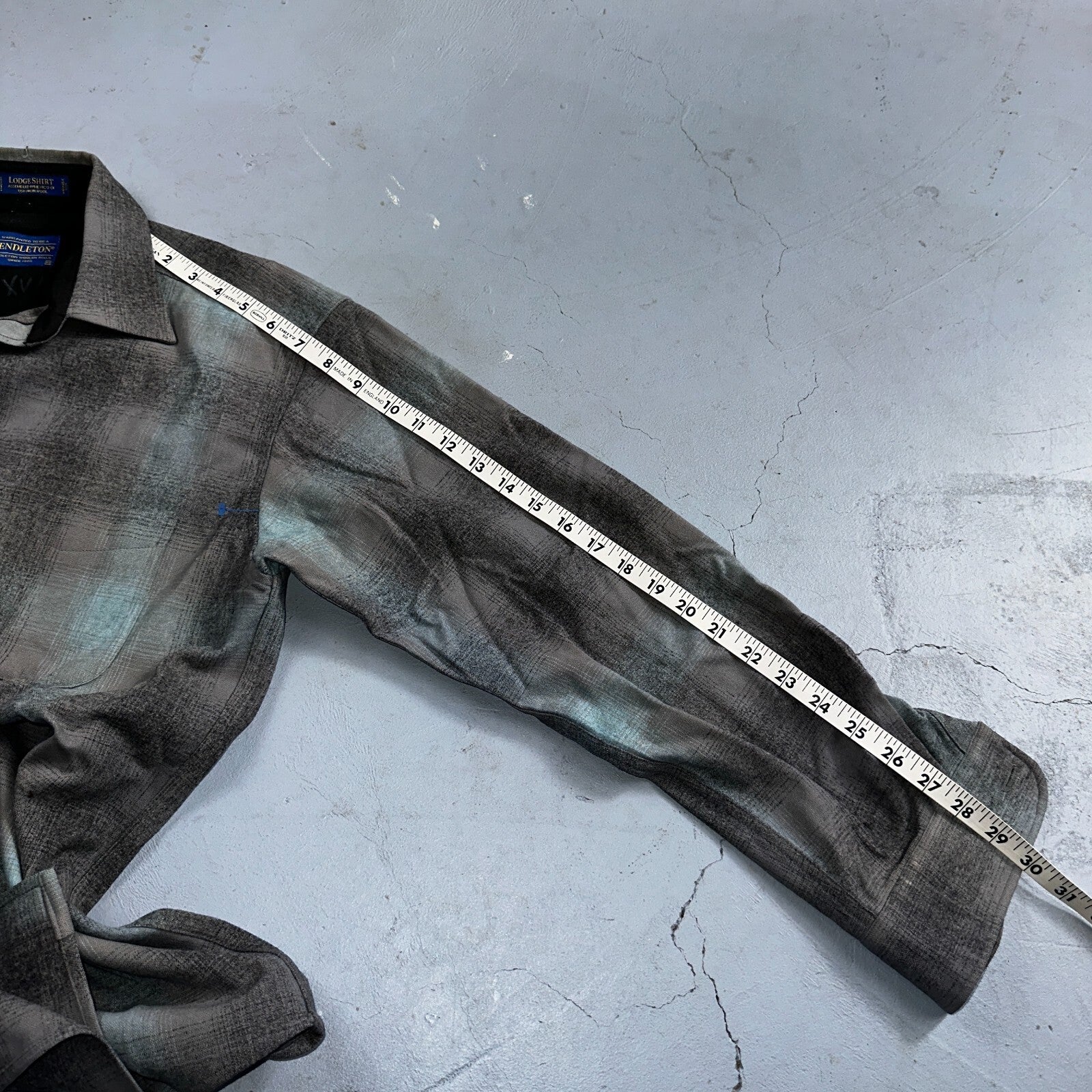 Pendleton Lodge Button Up Shirt Men's Medium Wool Plaid Gray Teal Pocket