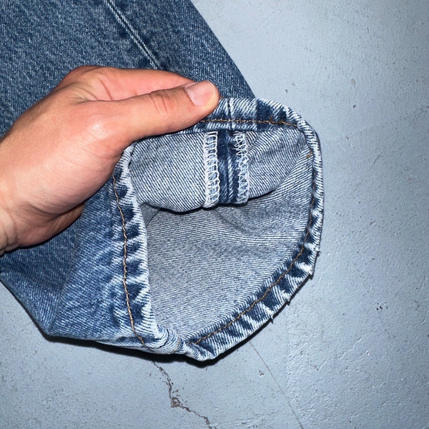 Levis 501 Vintage 90s USA XX Straight Leg Jeans Blue Light Wash 35x34 Act 31x30