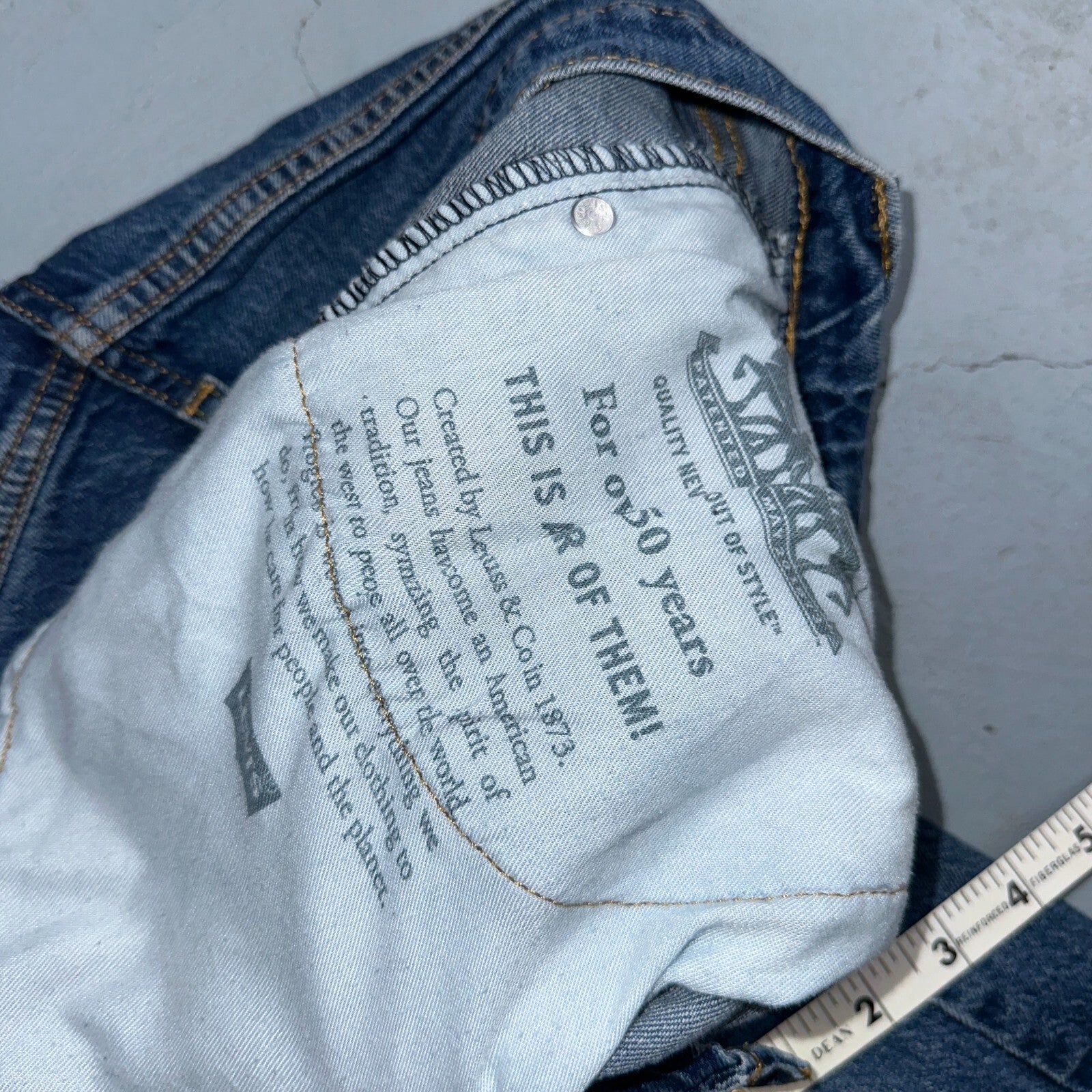 Levis 505 Vintage Y2K Jeans Blue Med Wash Zipper Fly Straight 36x32 Act 36x31