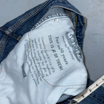 Levis 505 Vintage Y2K Jeans Blue Med Wash Zipper Fly Straight 36x32 Act 36x31