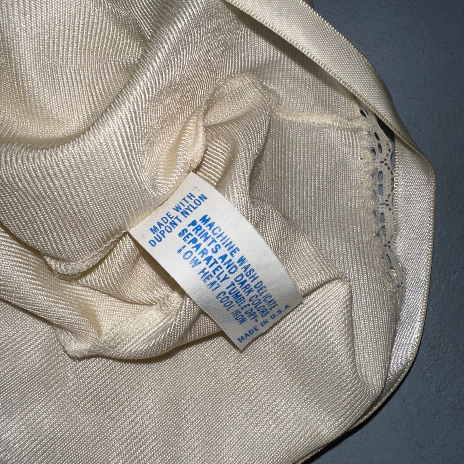 VTG Vanity Fair 1970s Lingerie Slip Dress Sleepwear Full Sweep Crop Lace