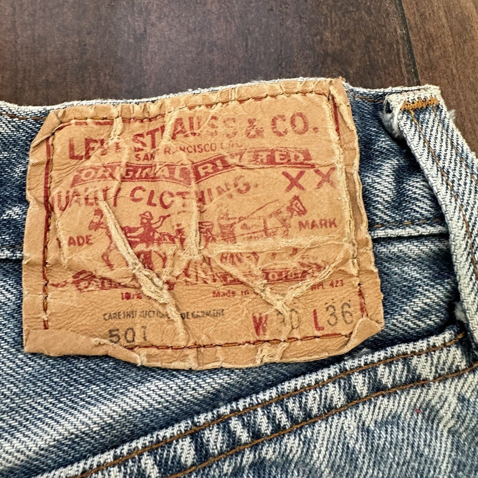 Levis Vintage 80s Redline Selvedge USA 501 XX Jeans 66 30x36 Light Wash Ac 26x31