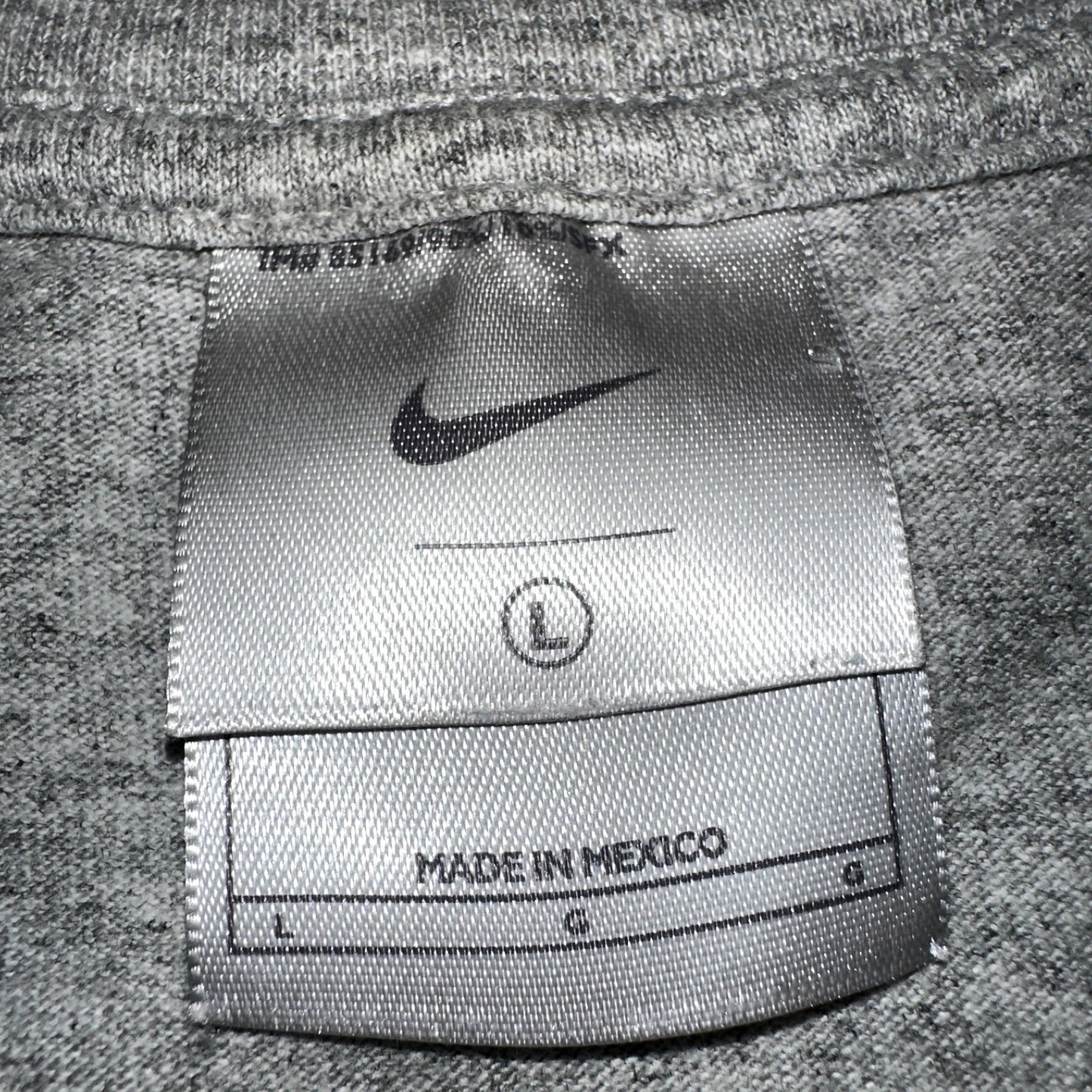 Nike Honolulu 2002 VTG T Shirt Silver Tag Marathon Running Floral Box Logo Y2K