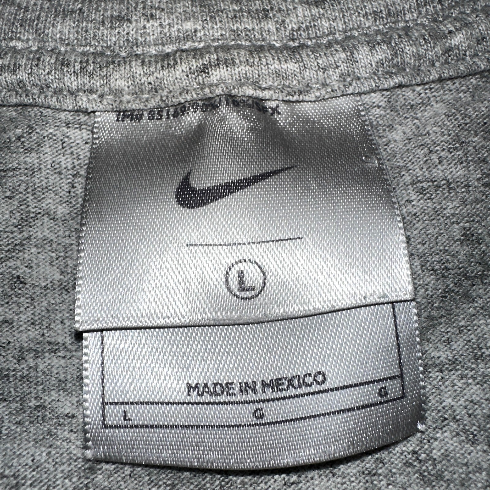 Nike Honolulu 2002 VTG T Shirt Silver Tag Marathon Running Floral Box Logo Y2K