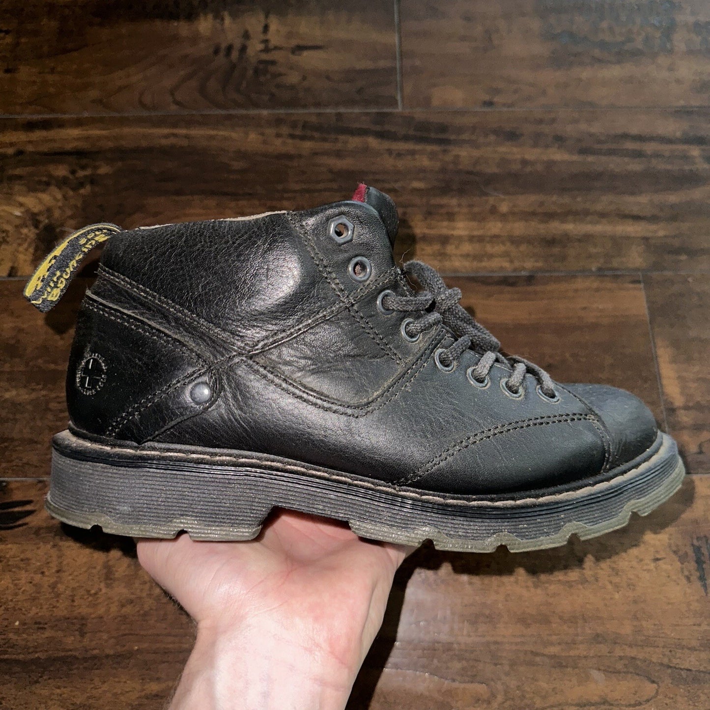 Dr. Martens Size 7 Black Reeder Low Top Work Shoes Air Wair AW004 Leather Tie