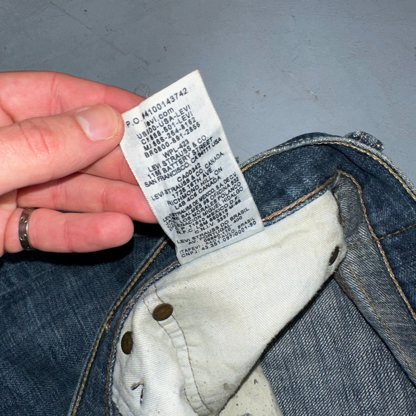 Levis 501 Vintage Y2K XX Straight Leg Jeans Blue Med Wash 33x34 Act 34x32