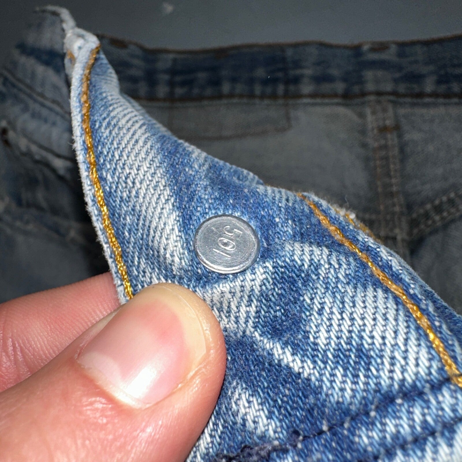 Levis 501 Vintage 80s USA XX Straight Leg Jeans Blue Thrashed 33x38 Act 31x33