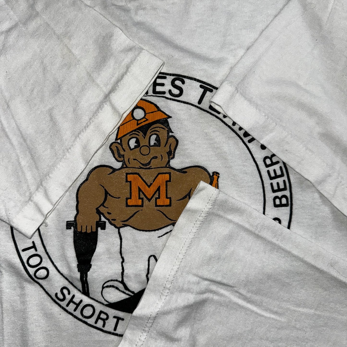 Cheap Beer Montana Tech Wild Times Buff Guy VTG T Shirt 80s Quote Funny Graphic