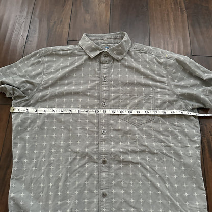 Kühl Men’s Sz. M Gray Button Up Casual Shirt Size Style# 7567 18S Vintage Cross