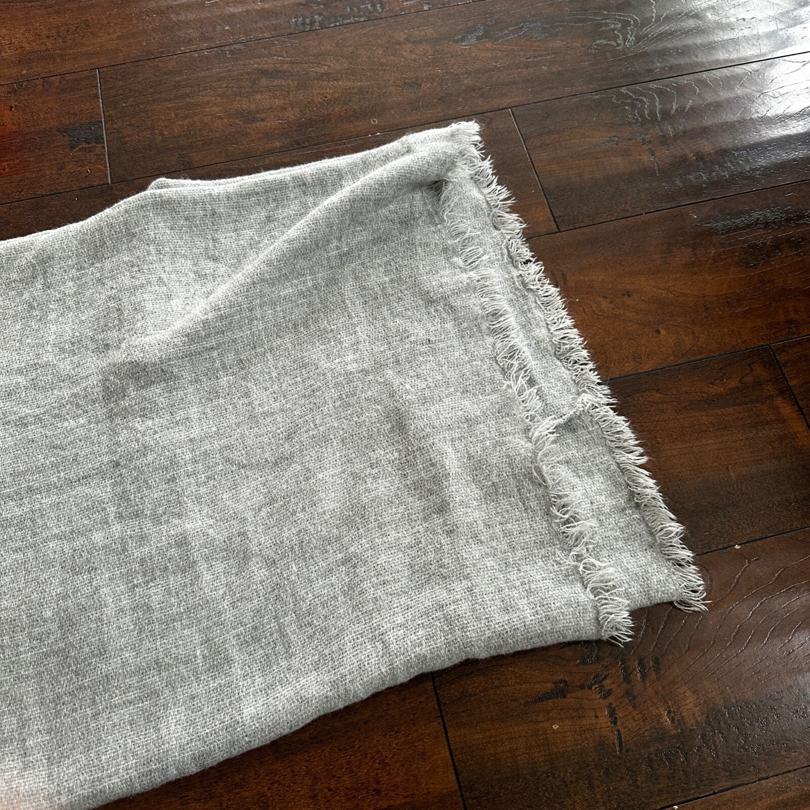 Gray Solid Stitched Scarf Lightweight Heather Winter Used Big Size Cute SQUARE