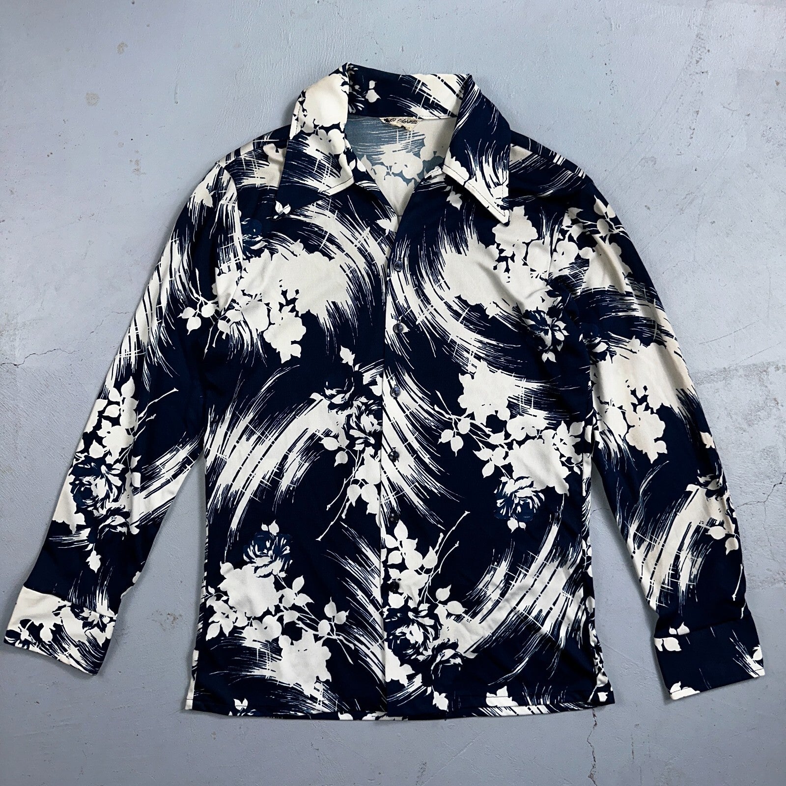 1970s Hawaiian Long Sleeve Floral Waves Button Down Shirt Medium 70s Rockabilly