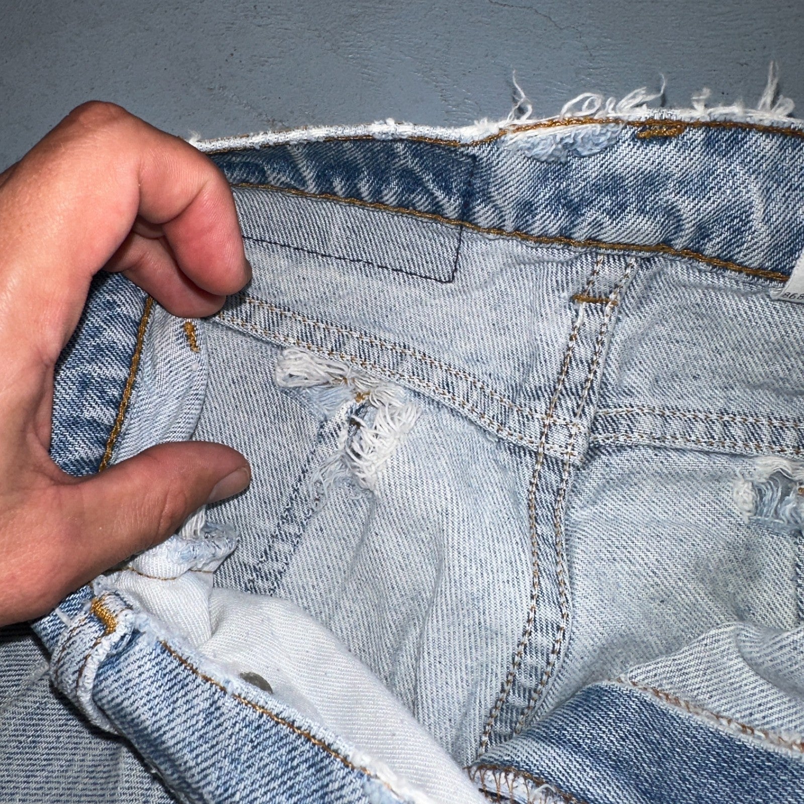 Levis 505 Vintage 90s Orange Tab Jeans 36x32 Thrashed Light Wash 501 Act 33x31