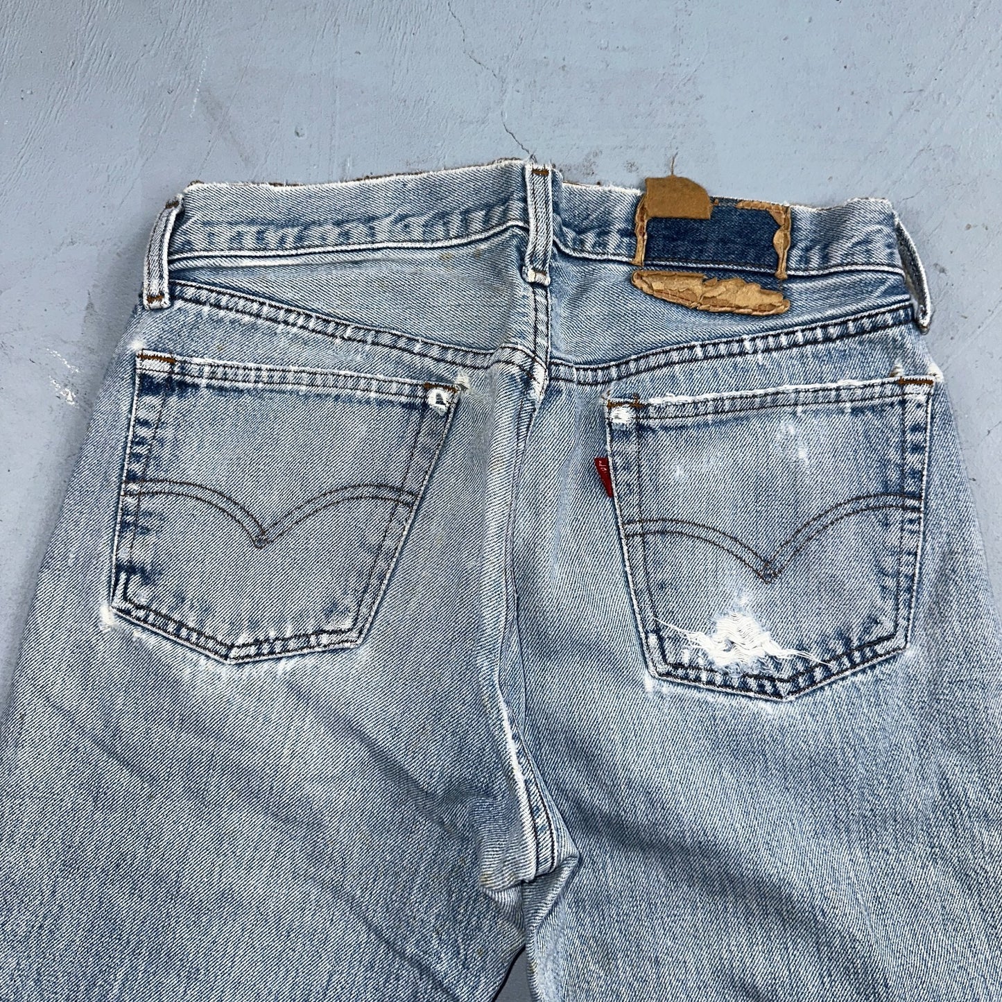 Levis 501 Vintage 80s Redline Selvedge USA XX Jeans Light Wash Thrashed Ac 28x26