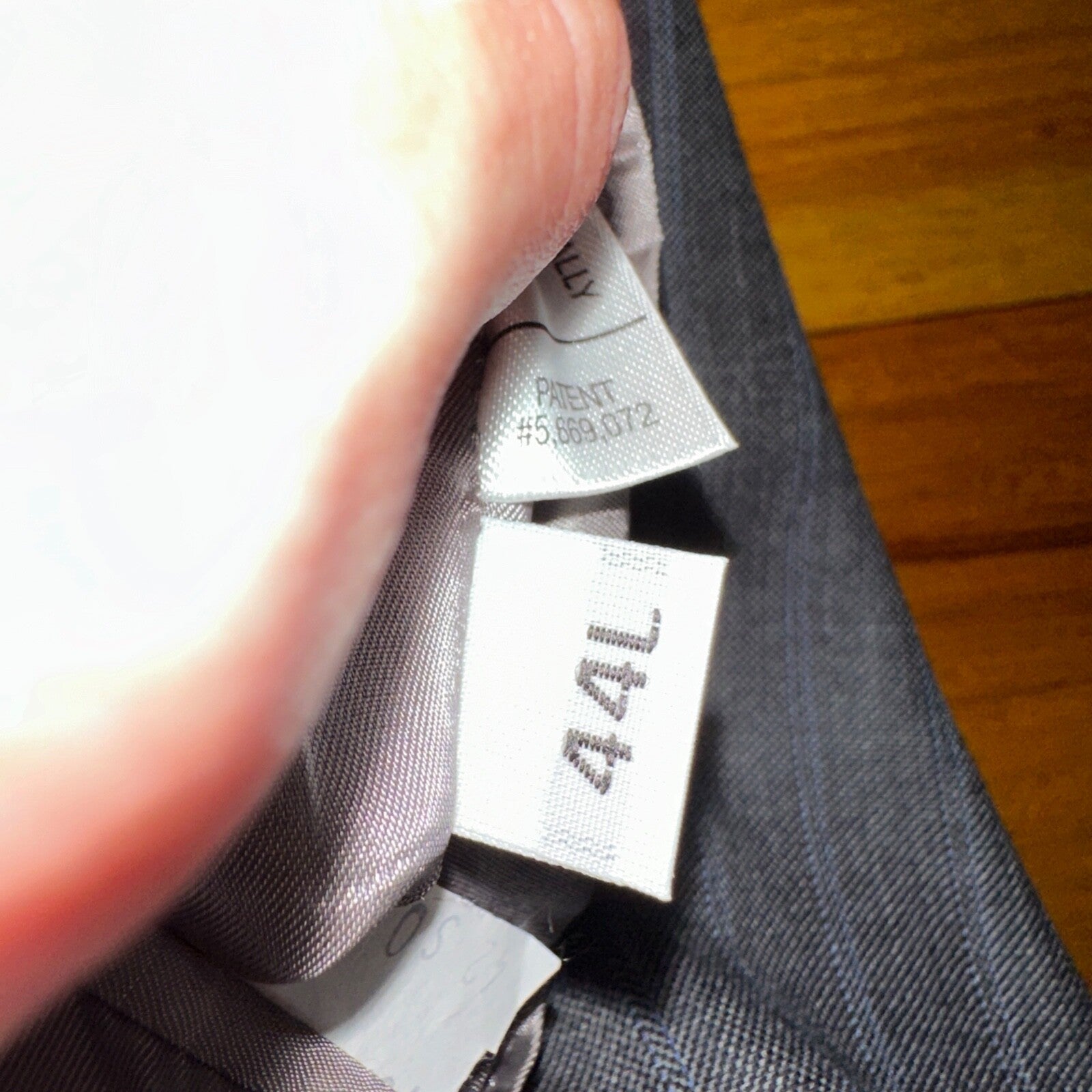 Hart Schaffner Marx Suit Mens 44L Gray Subtle Stripe Zignone USA Dillards 38x29