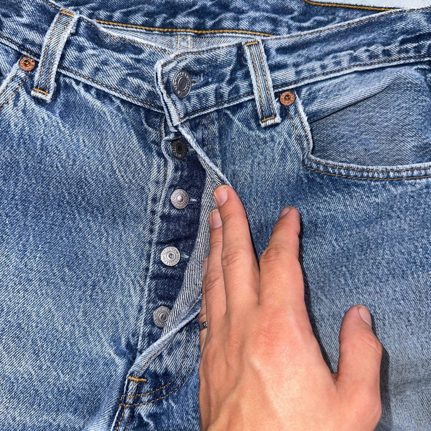 Levis 501 Vintage 90s USA XX Straight Leg Jeans Blue Light Wash 35x32 Act 31x29