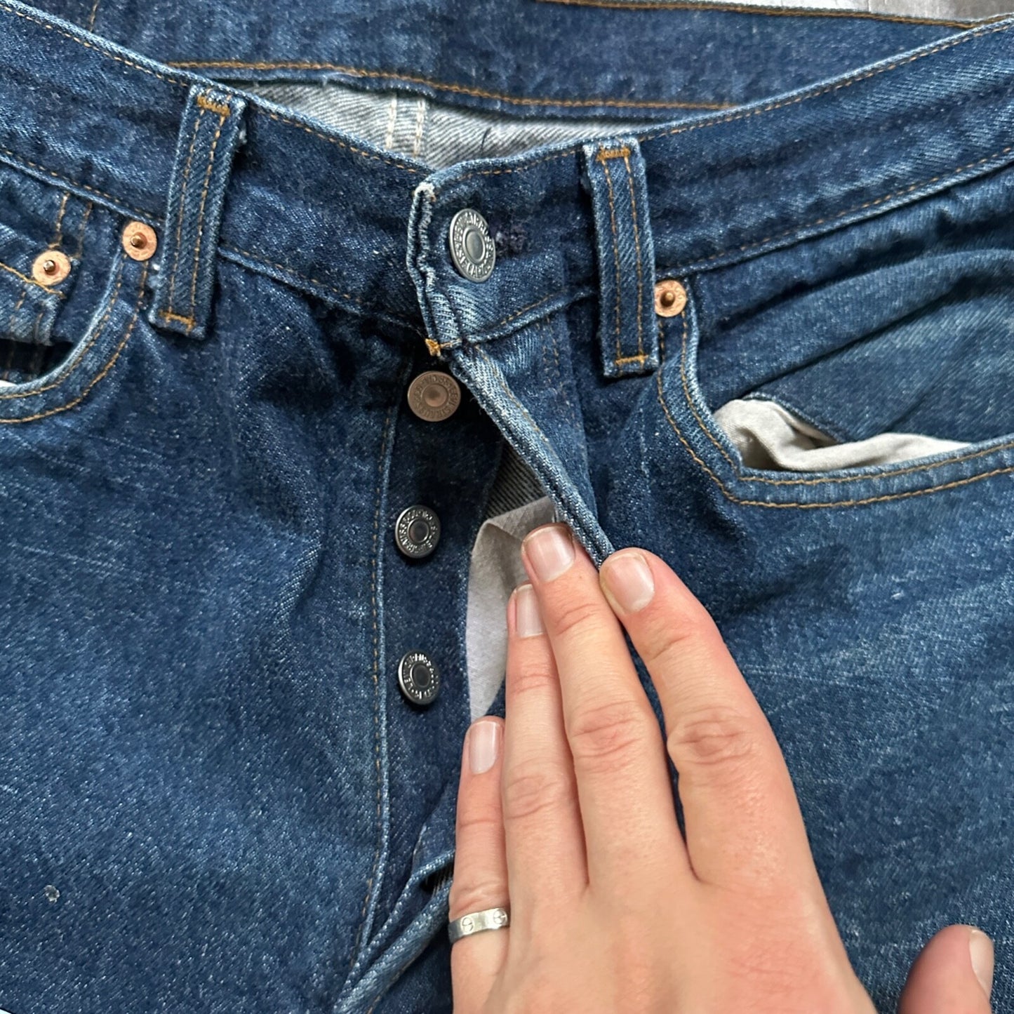 VTG 90s Levis 501 Button Fly 33x36 USA Tag Jeans Straight Wash Blue XX Act 30x31