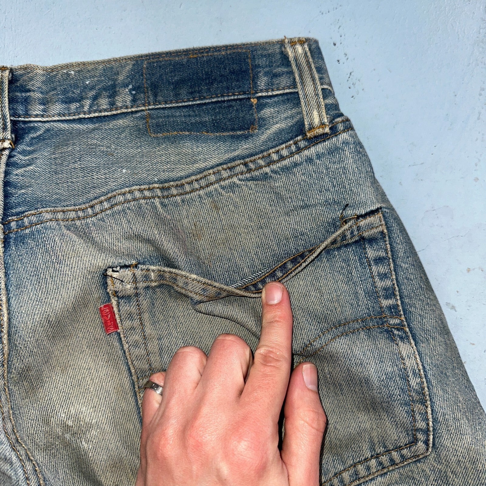 Levis 501 Vintage 80s Redline Selvedge USA XX Jeans Med Wash 34x38 Act 31x27