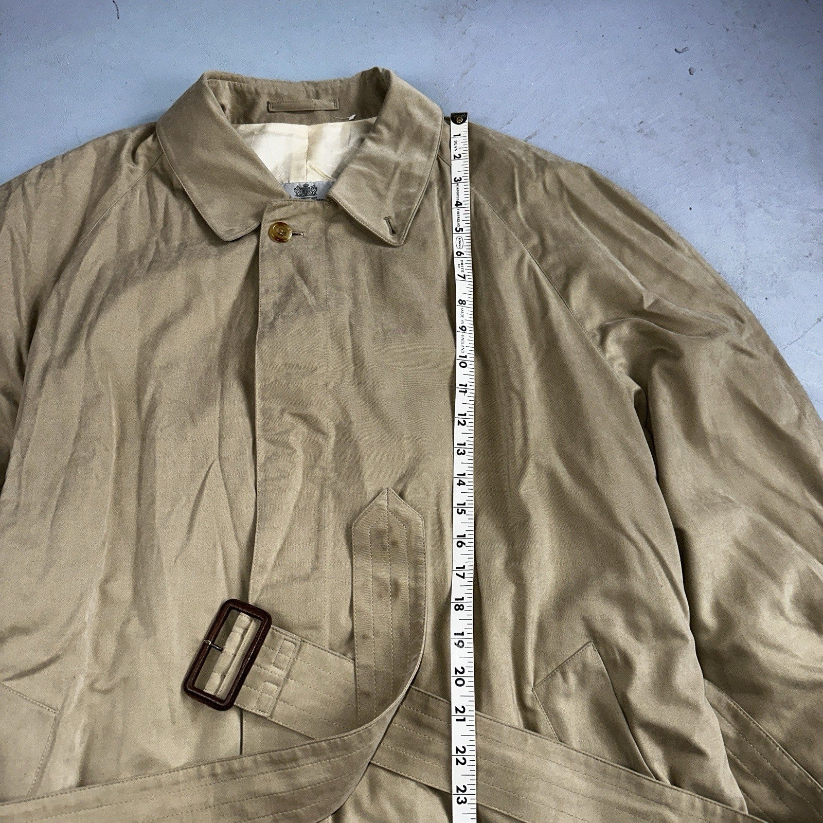 AQUASCUTUM Men's Long Button Up Beige Trench Coat UK 42 Pre-Loved Classic Belted