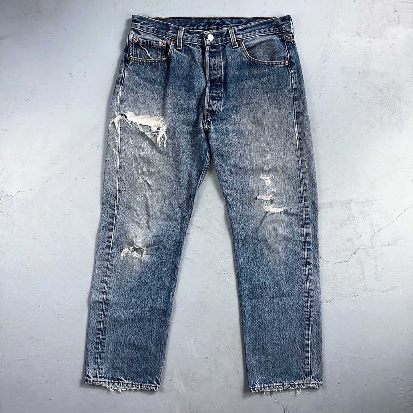 Levis 501 Vintage 90s USA XX Straight Leg Jeans Blue Light Wash 35x32 Act 31x29