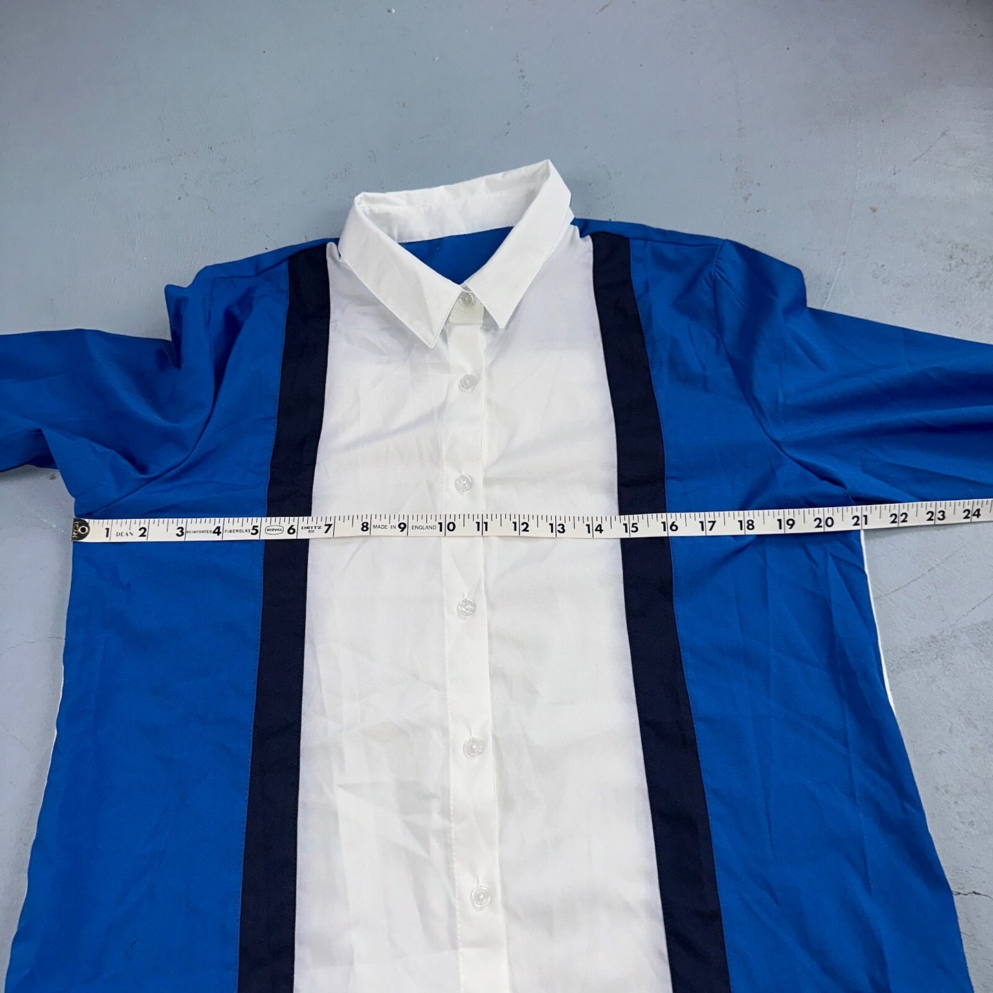 White Blue Long Sleeve Button Up Womens L Vintage 90s China Abstract Striped