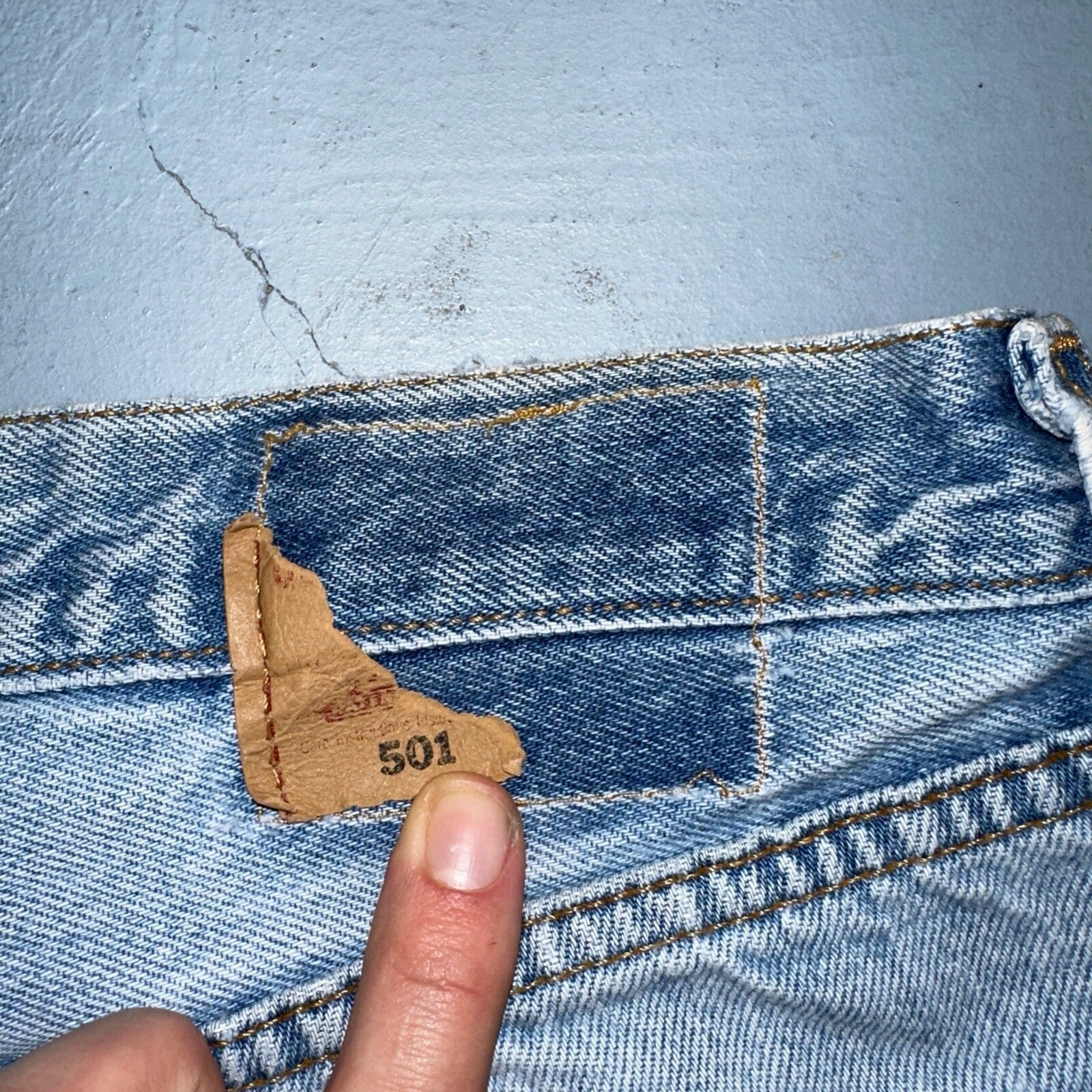 Levis 501 Vintage 90s USA XX Straight Leg Jeans Blue Light Wash 34x34 Act 32x32