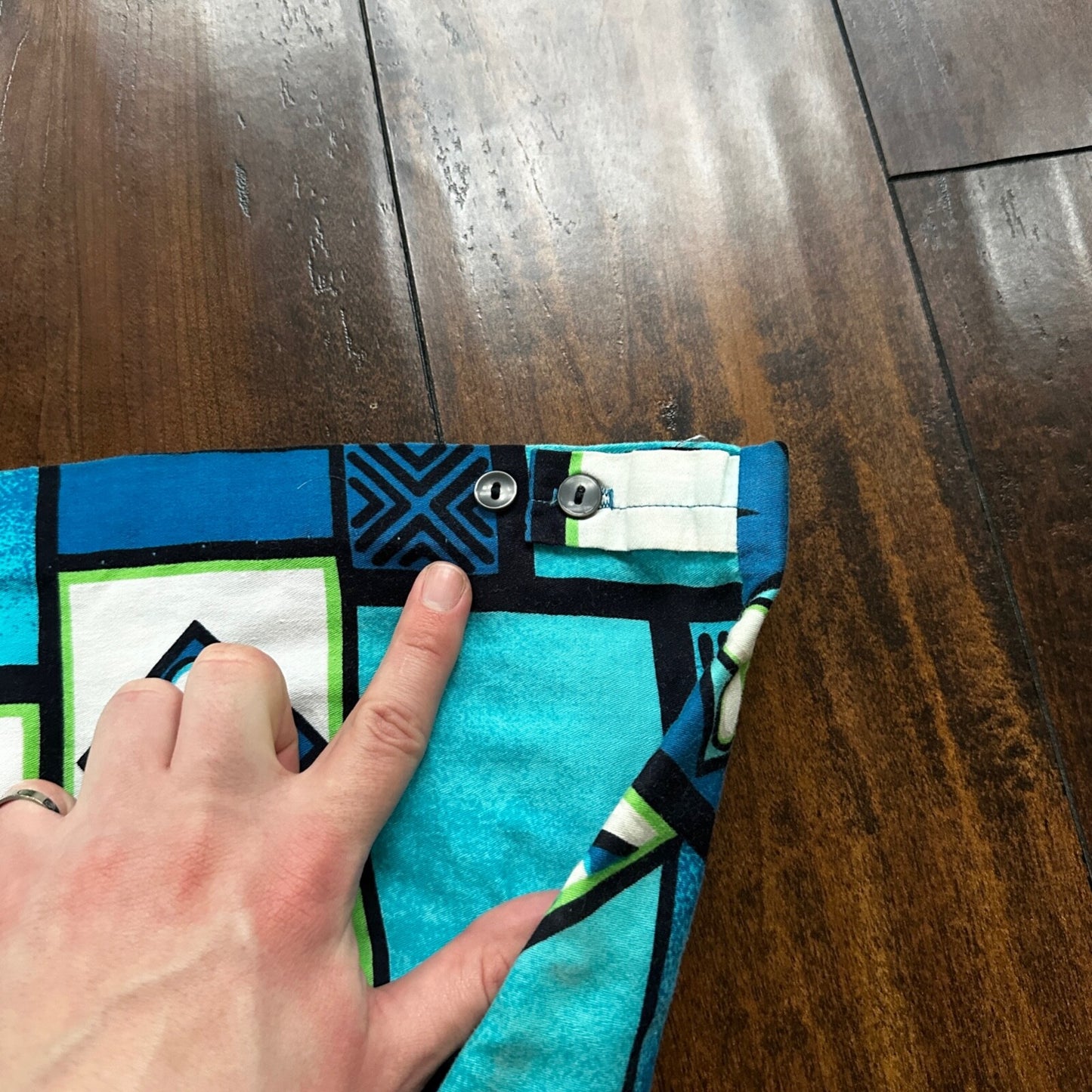 1960s Hawaiian Button Down Shirt Vintage Rockabilly 50s 60s Crop Fit Beach Blue