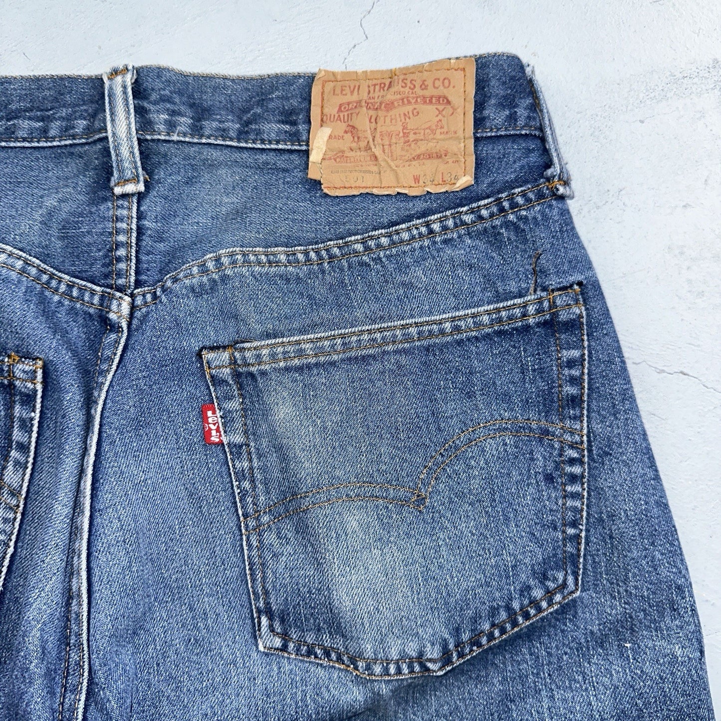 Levis 501 Vintage 80s Redline Selvedge USA XX Jeans Med Wash 34x34 Act 31x31