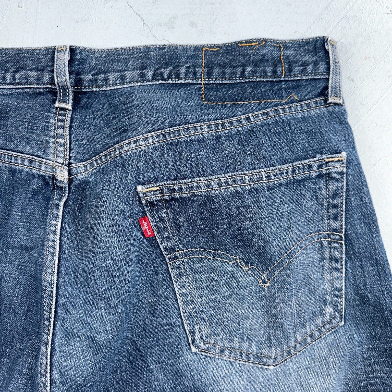 Levis 501 Vintage Y2K 90s XX Straight Leg Jeans Blue Med Wash 38x34 Act 39x34