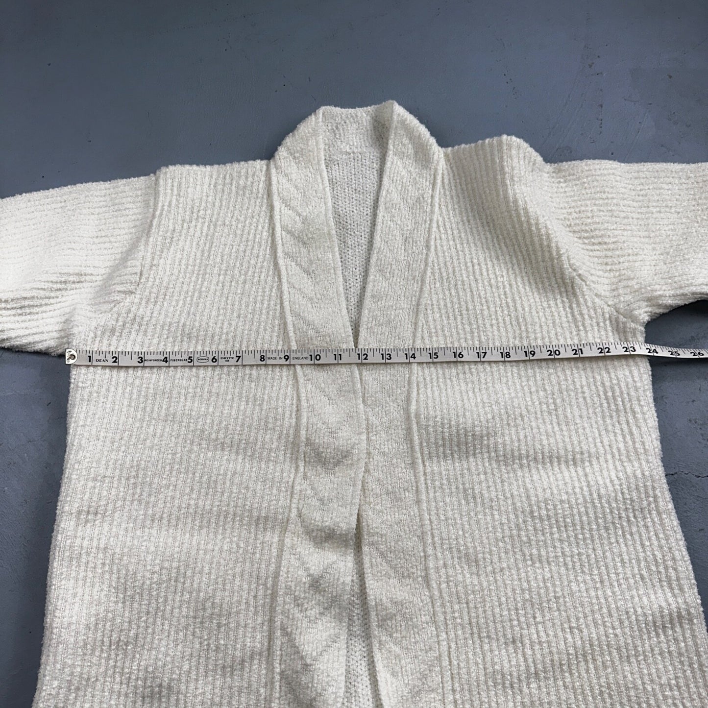 Vintage White Knit Sweater Cardigan Womens 70s 80s Basic Cozy Kimono Robe