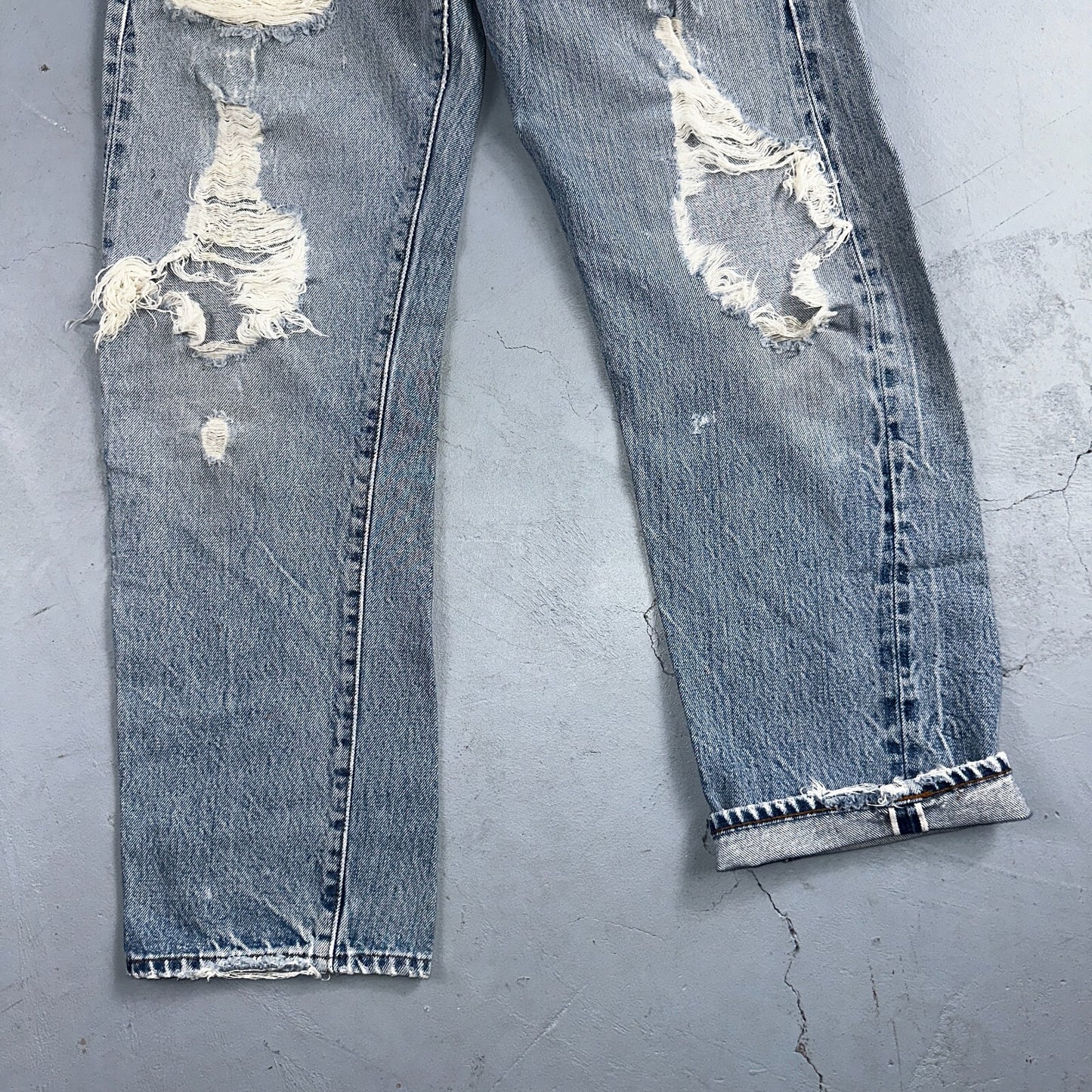 Levis 501 Vintage 80s Redline Selvedge USA XX Jeans Light Wash Thrashed Ac 28x26