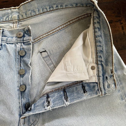 Levis Vintage 80s Redline Selvedge USA 501 Light Wash Blue Jeans 70s Act 29x33