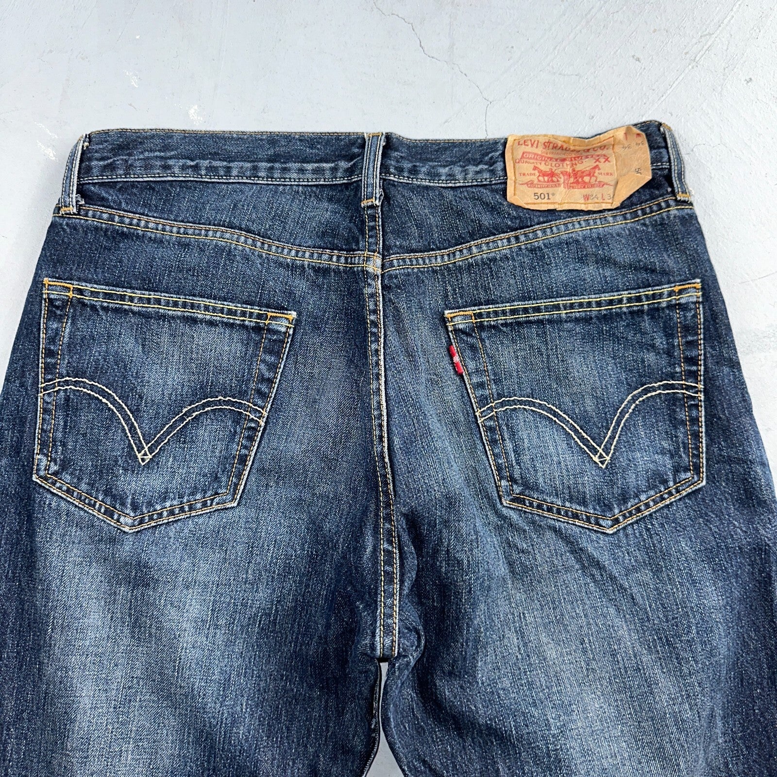 Levis 501 Vintage Y2K XX Straight Leg Jeans Blue Med Wash 34x34 Act 32x28