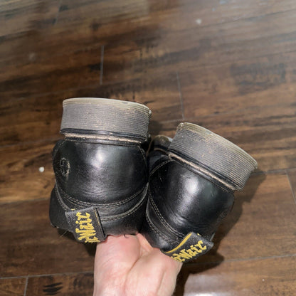 Dr. Martens Size 7 Black Reeder Low Top Work Shoes Air Wair AW004 Leather Tie