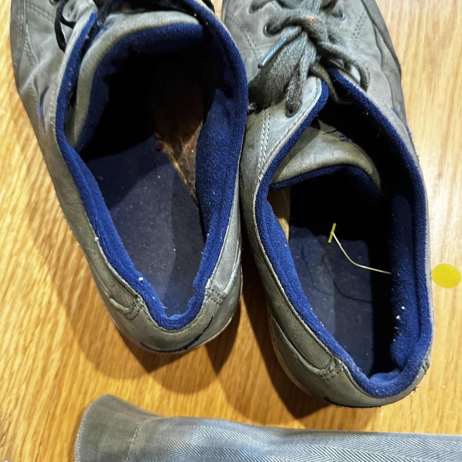 Nike GTS 1996 VTG Womens Size 9 Tennis Shoes Travis Scott Olive Thrashed 90s Sho