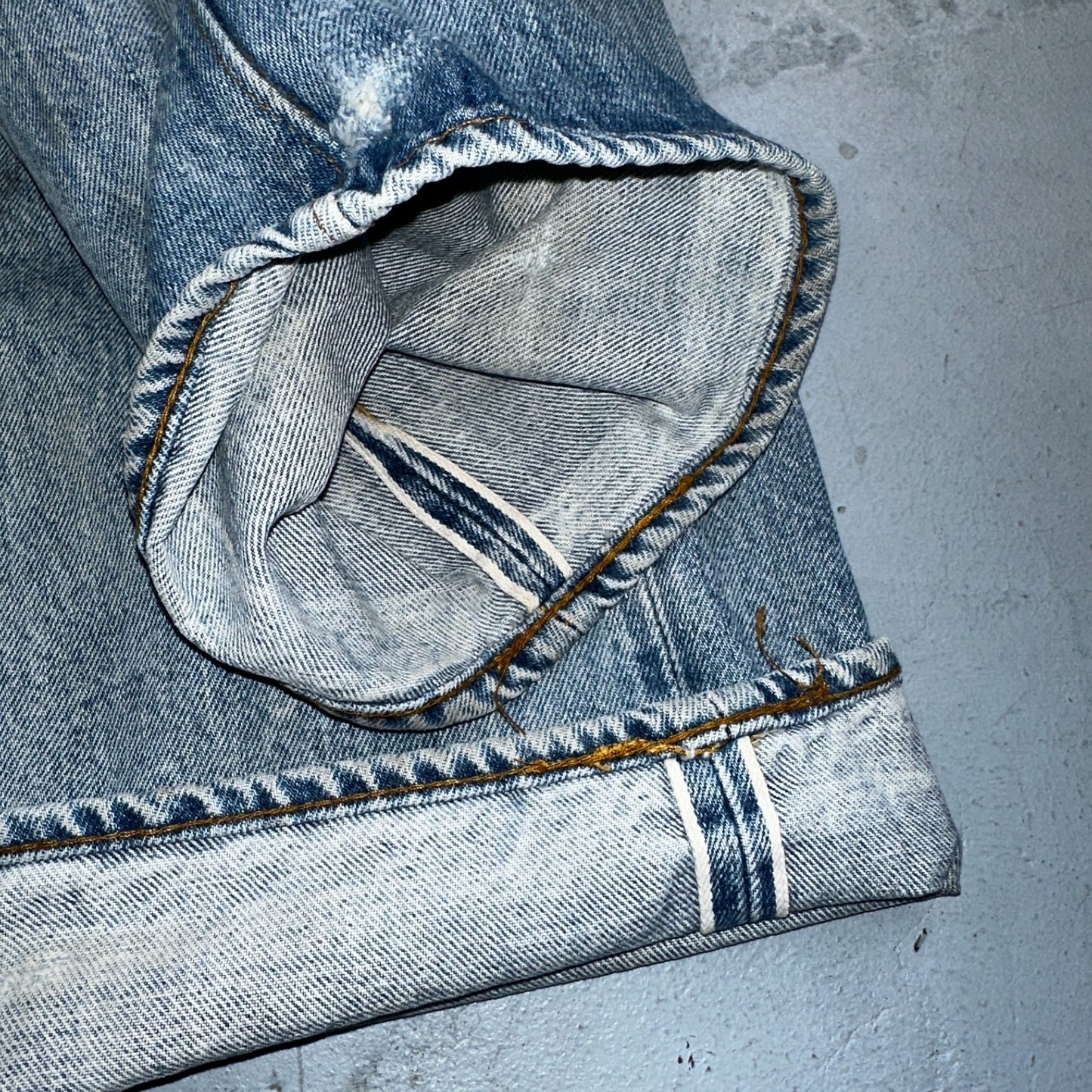 Levis 501 Vintage 80s Redline Selvedge USA XX Jeans Light Wash 36x36 Act 33x31