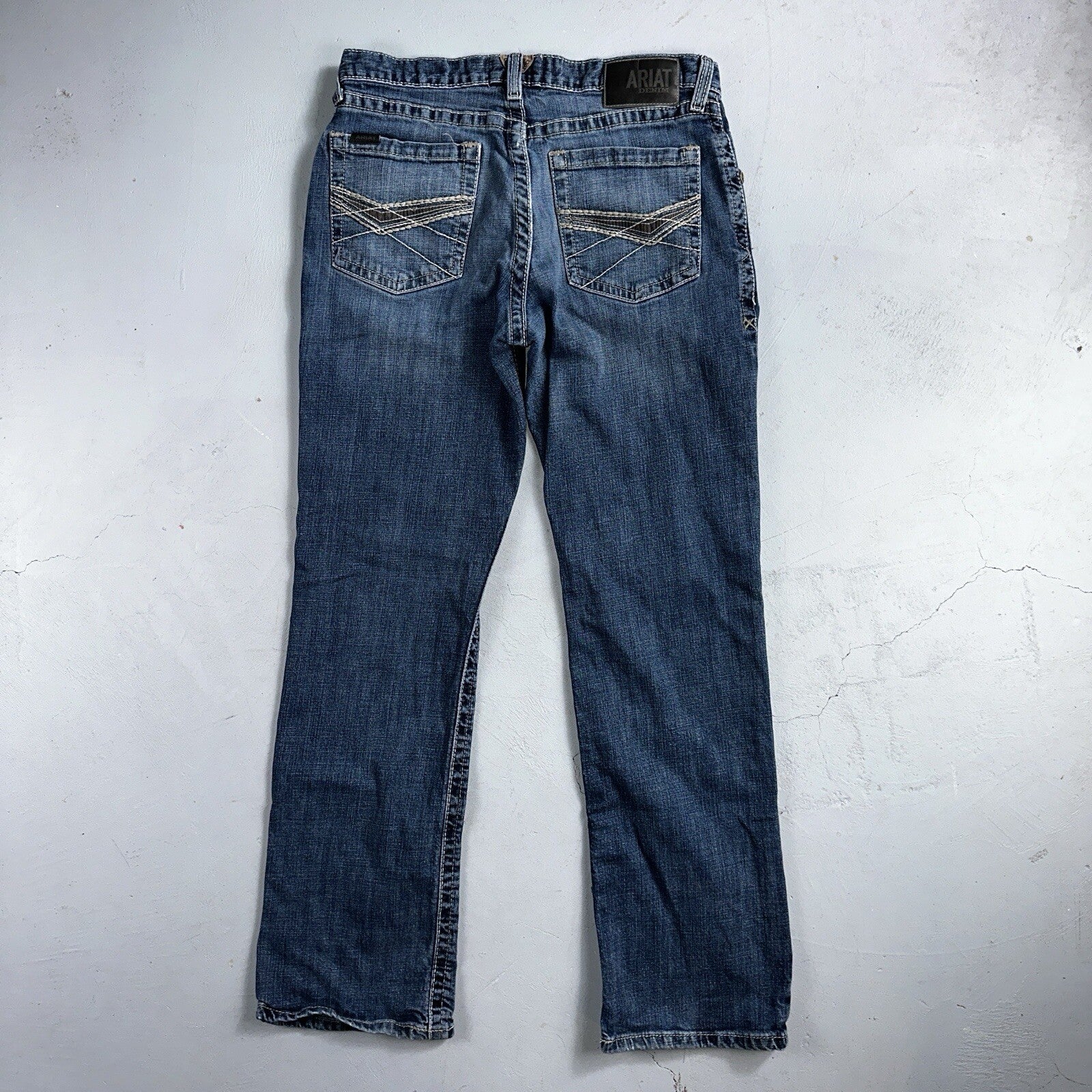 Ariat Jeans Mens 33x34 Blue M4 Boot Cut Relaxed Coltrane Jeans Denim Medium Wash