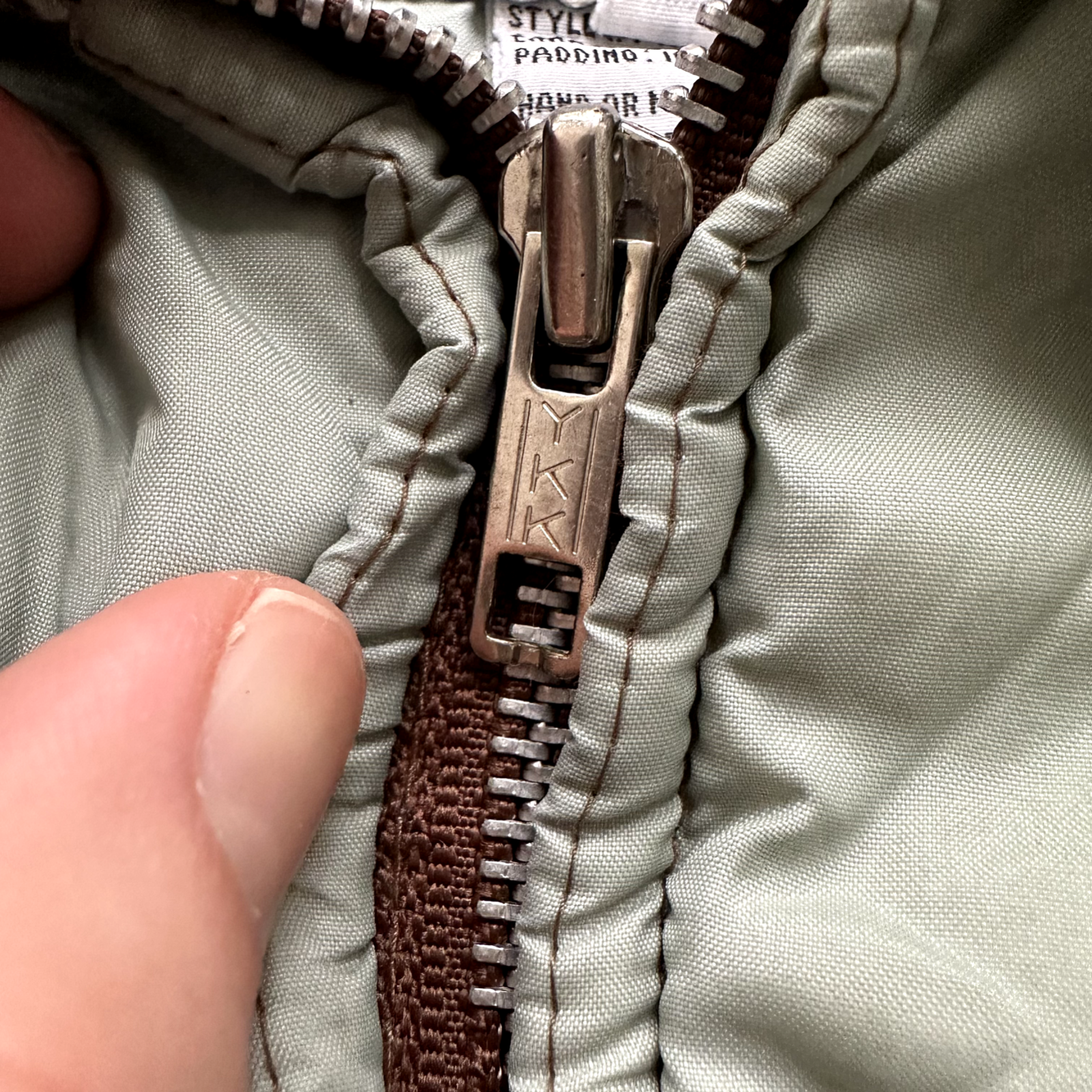 Vtg Windbreaker Vest Outerwear-Sportswear M Green Nylon Down Made In Korea 80s