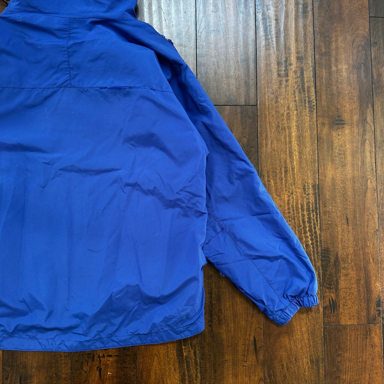 Eddie Bauer Windbreaker Jacket Mens M Blue Vintage Full Zip Ultrex Hooded RIPPED