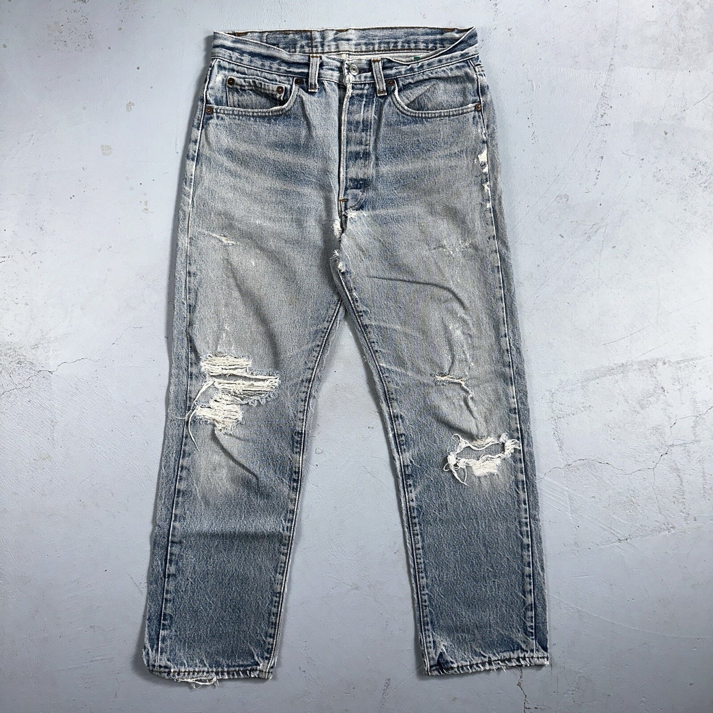 Levis 501 Vintage 80s USA XX Straight Leg Jeans 32x31 Thrashed Wash Act 30x26