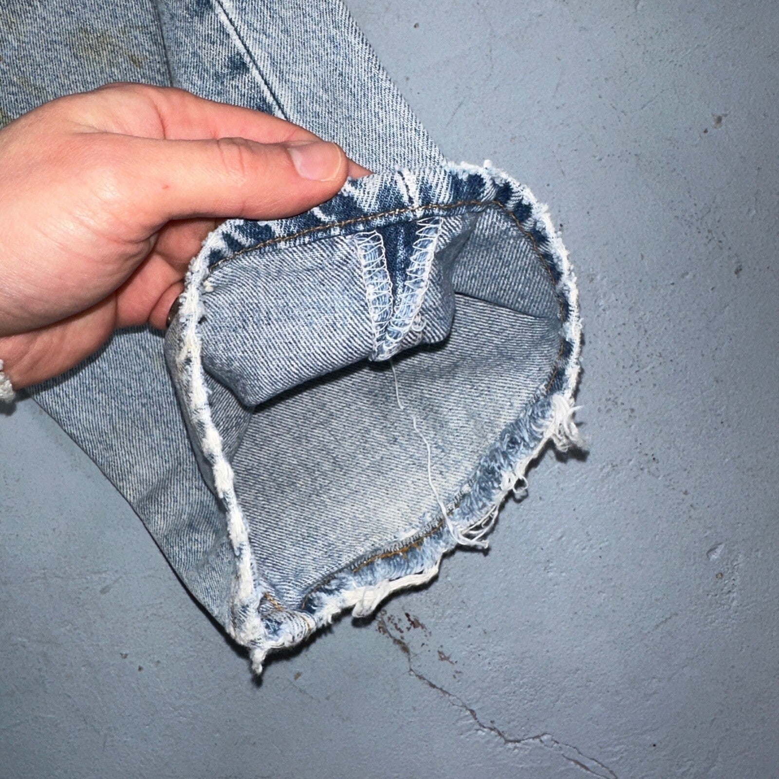 Levis 501 Vintage 90s USA XX Straight Leg Jeans Blue Light Wash 34x34 Act 31x33