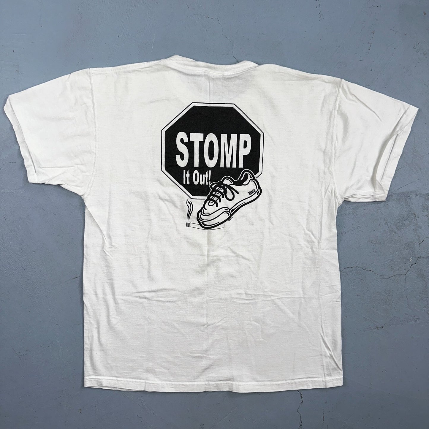 Stomp It Out Cigarettes VTG T Shirt 90s FOTL Smoking Kills Shoe Hiking STOP