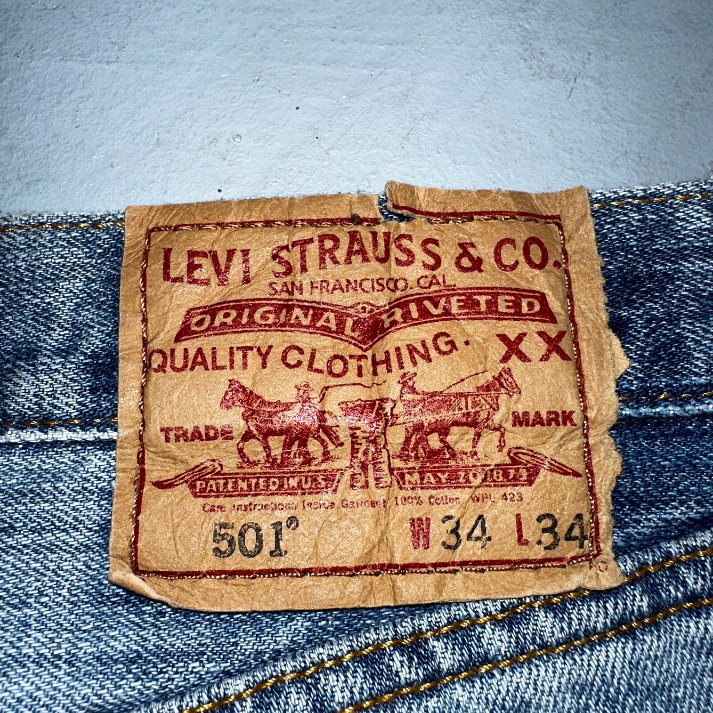 Levis 501 Vintage Y2K XX Straight Leg Jeans Blue Light Wash 34x34 Act 33x32